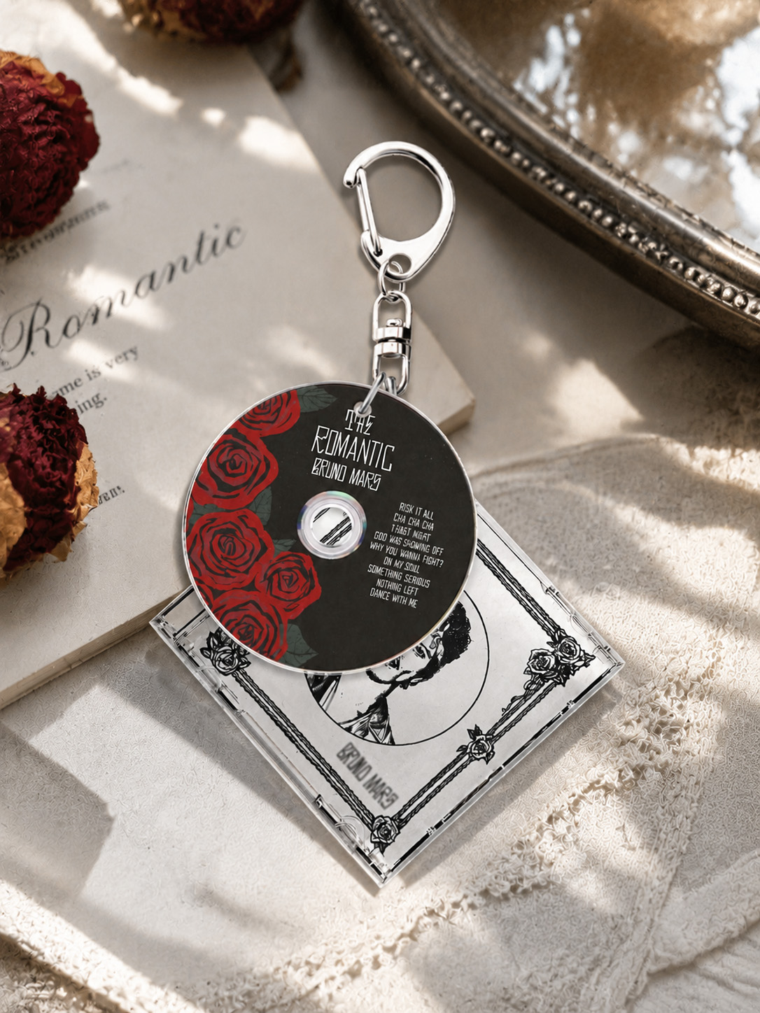 Bruno Keychain，The Romantic，Ma - Carabiner Keychain recension och pris